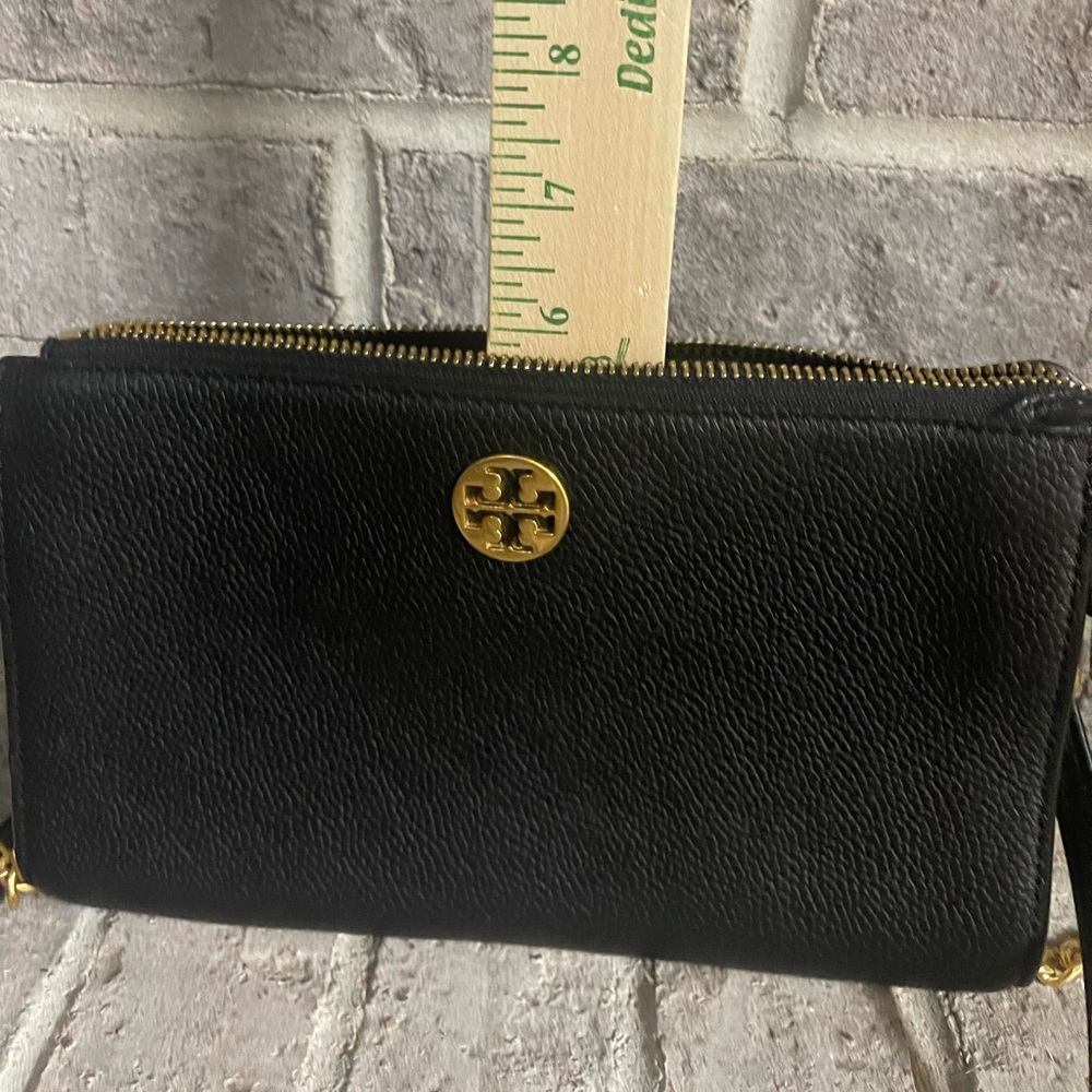 Tory Burch Black Crossbody Bag with Gold Logo - Picture 13 of 14